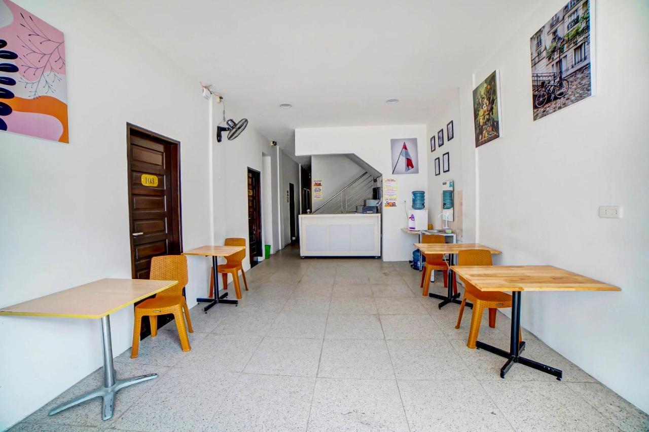 Hotel Oyo 91211 Mega Comfort 2*