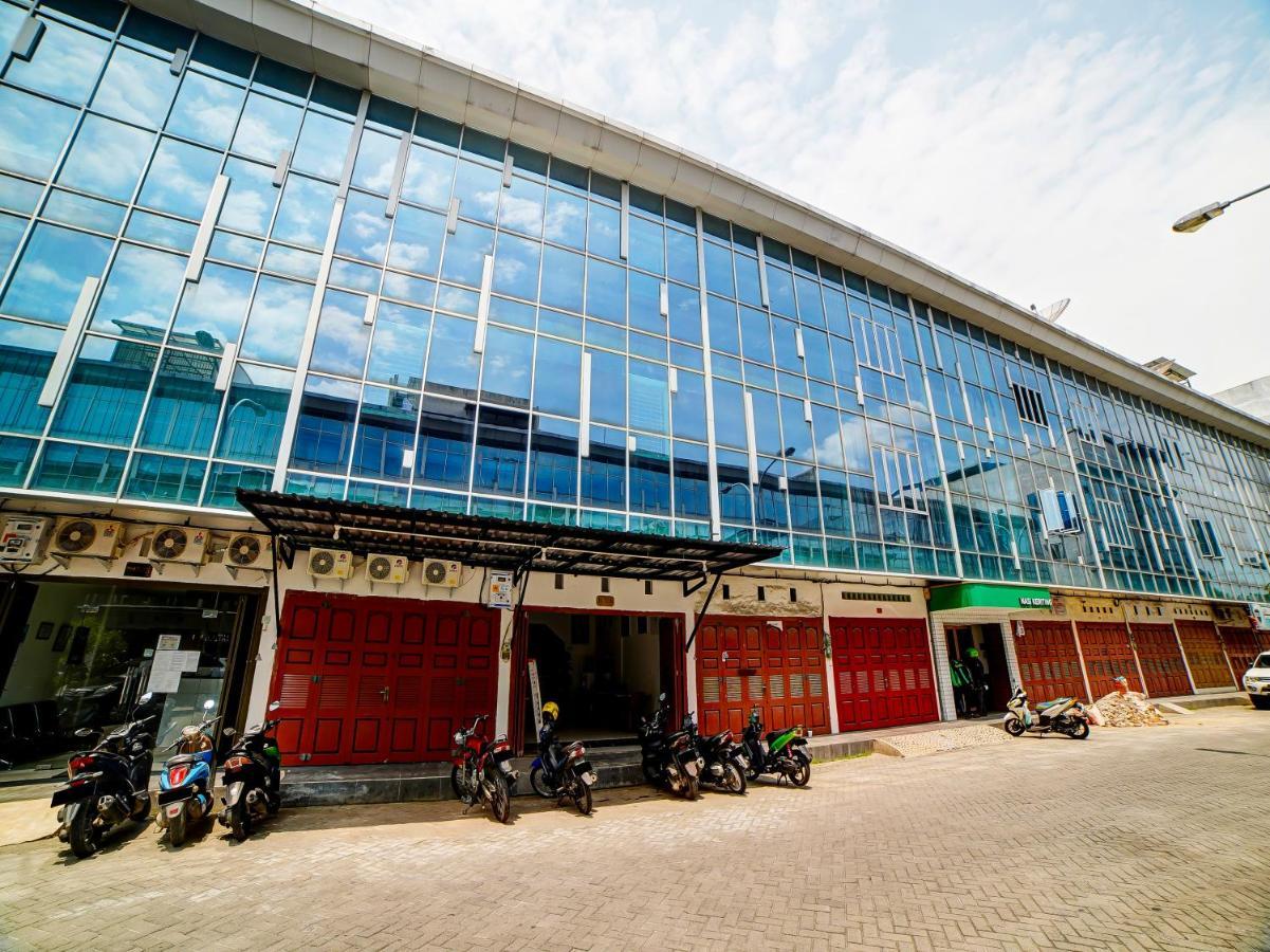 Oyo 91211 Mega Comfort Hotel